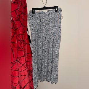 OLD NAVY FLORAL SKIRT